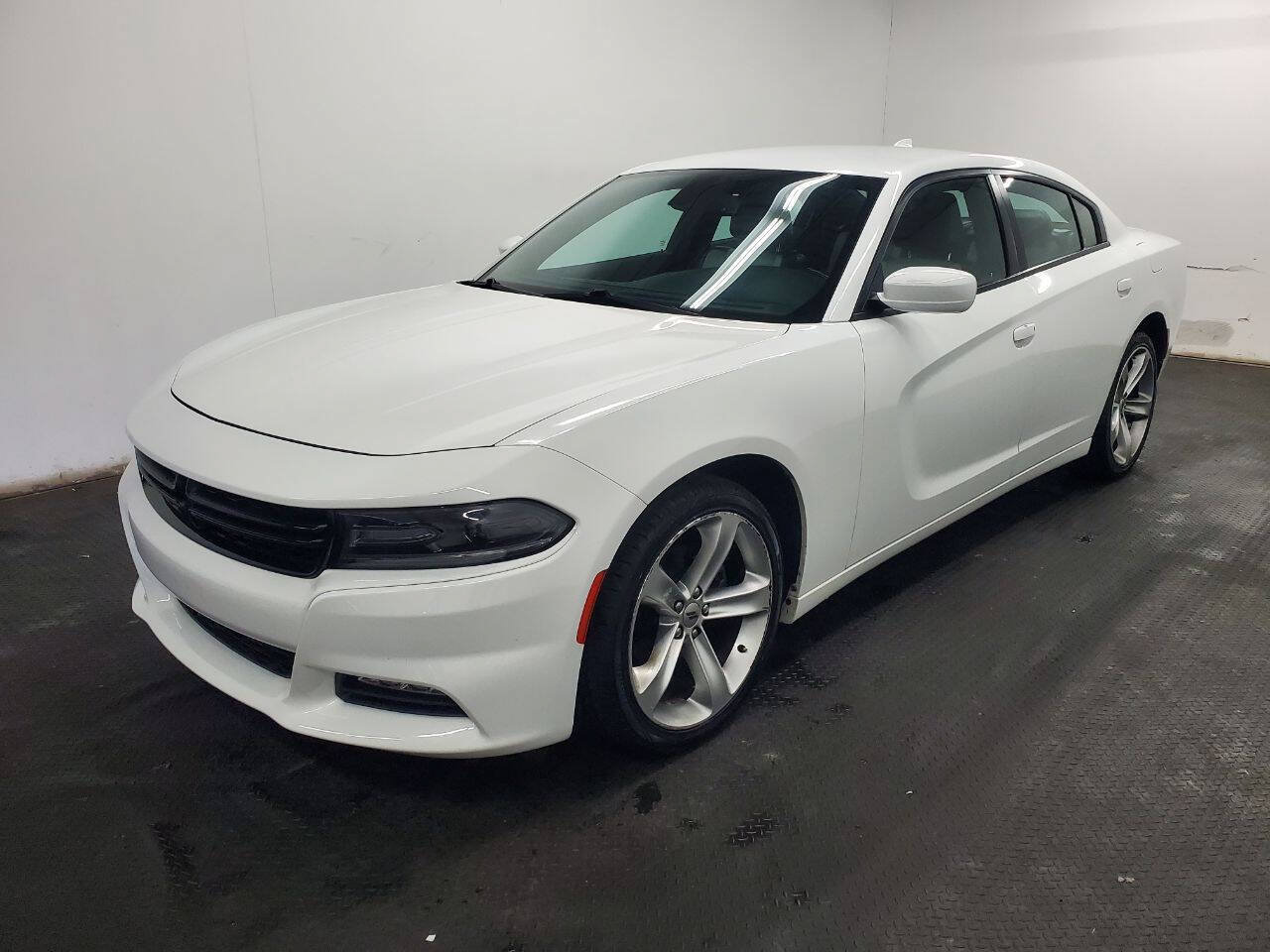 Used 2018 Dodge Charger SXT Plus w/ Quick Order Package 29J RWD image 1