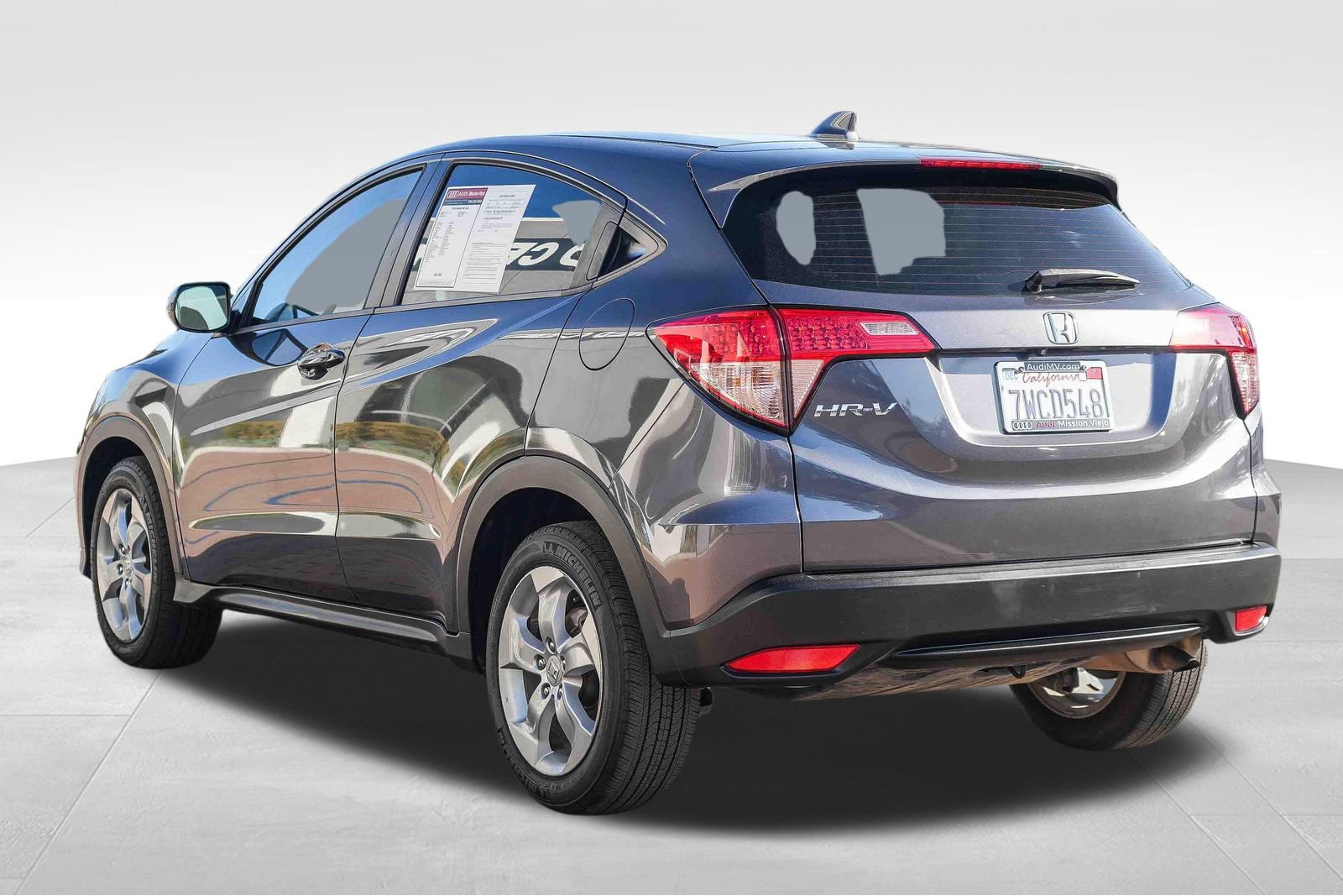 Used 2016 Honda HR-V LX image 6