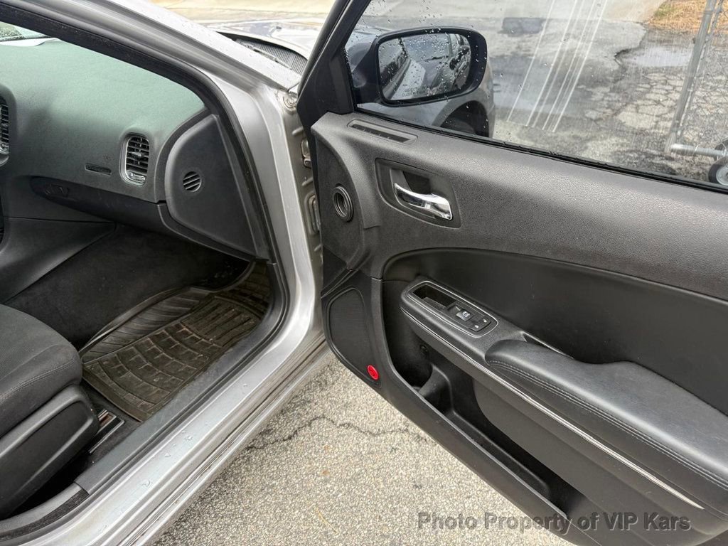 Used 2014 Dodge Charger SXT image 7