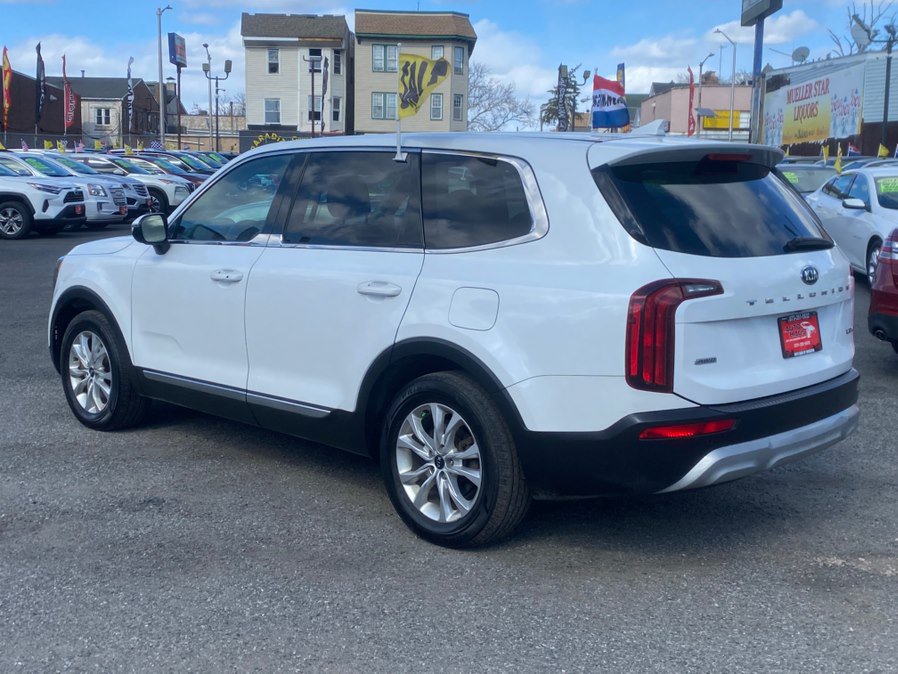 Used 2020 Kia Telluride LX AWD/4WD image 4