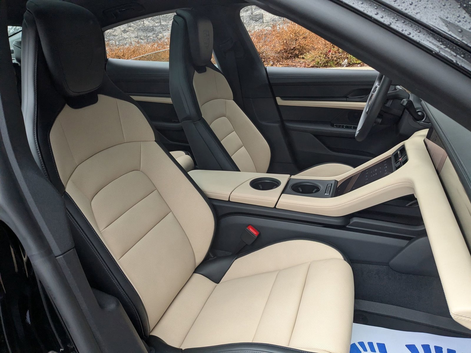 New 2026 Porsche Taycan 4S image 25