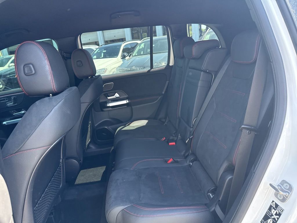 Certified 2025 Mercedes-Benz GLB 250 4MATIC w/ AMG Night Package image 10