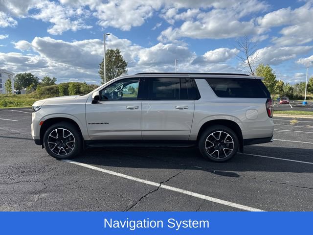 Used 2022 Chevrolet Suburban RST w/ Sport Performance Package image 2