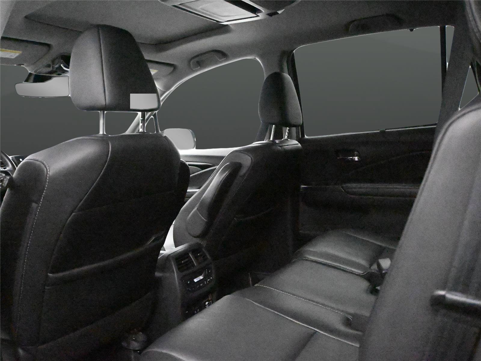 Used 2024 Cadillac XT4 Sport image 6