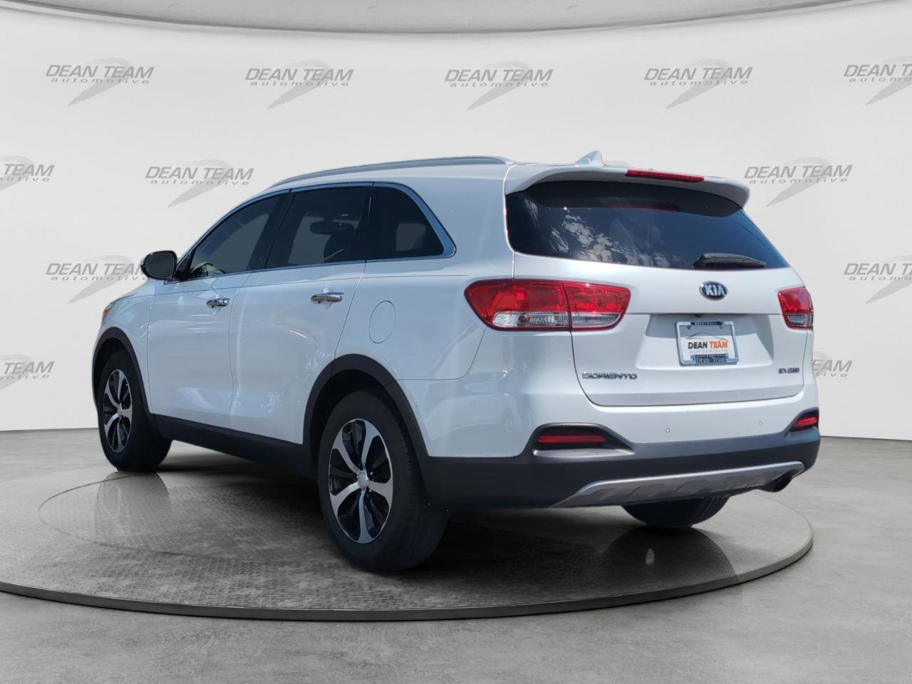 Used 2018 Kia Sorento EX FWD image 5