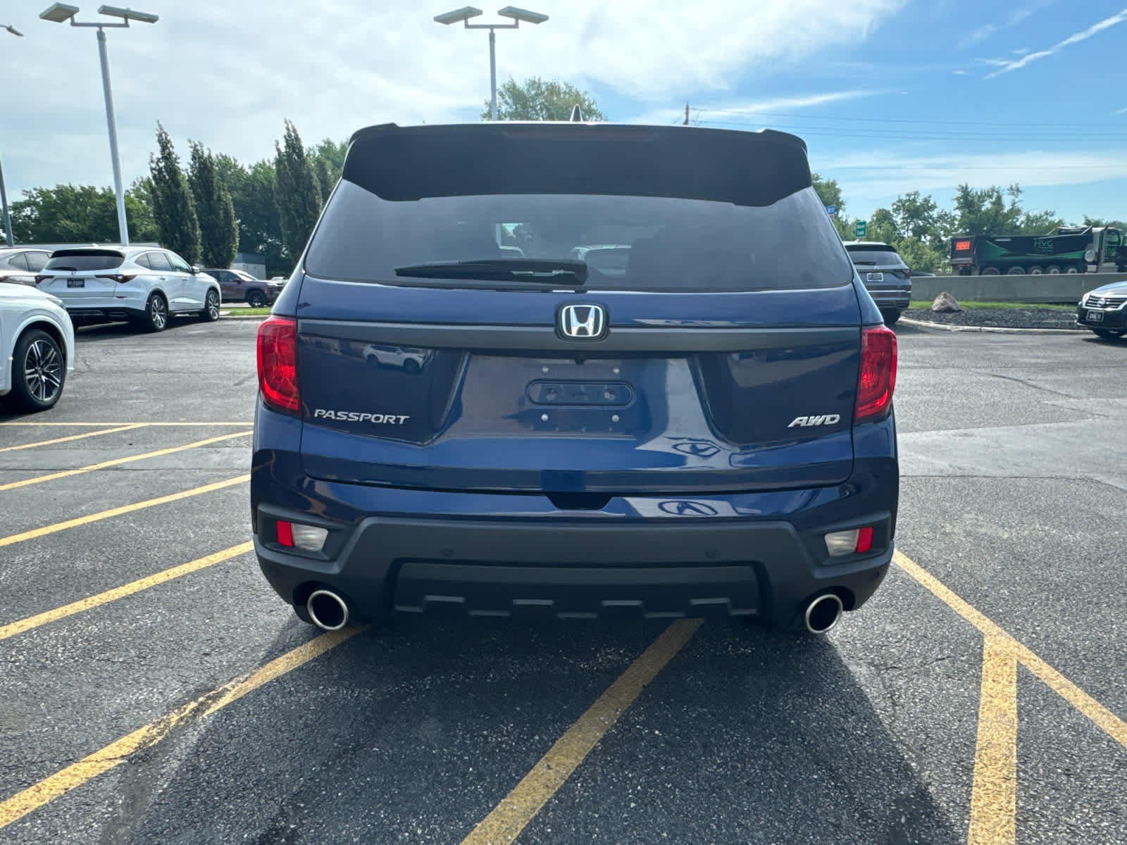 Used 2023 Honda Passport EX-L image 4