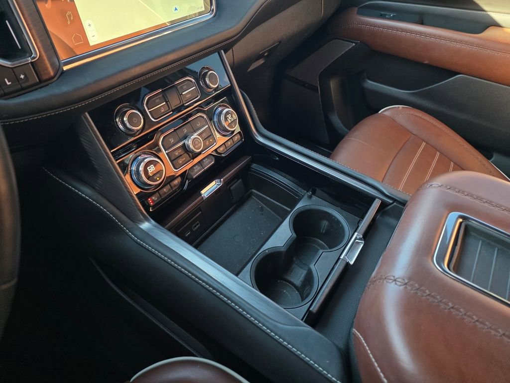 Used 2023 GMC Yukon Denali Ultimate image 21