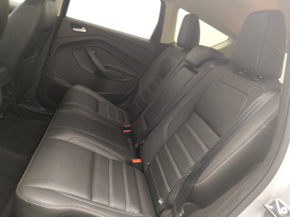 Used 2019 Ford Escape SEL image 18