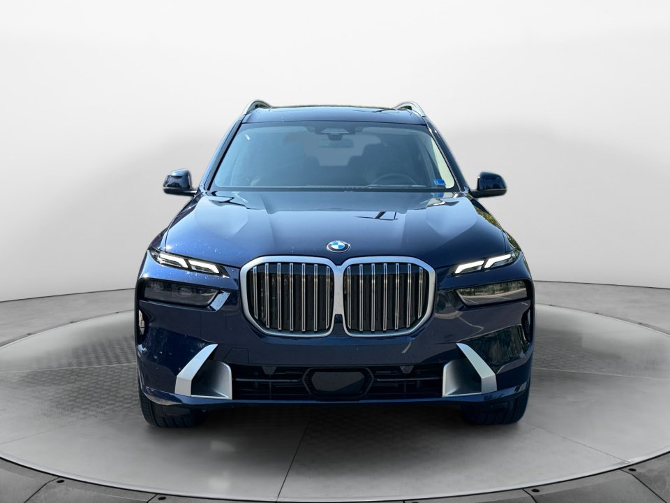 Used 2026 BMW X7 xDrive40i AWD/4WD image 2