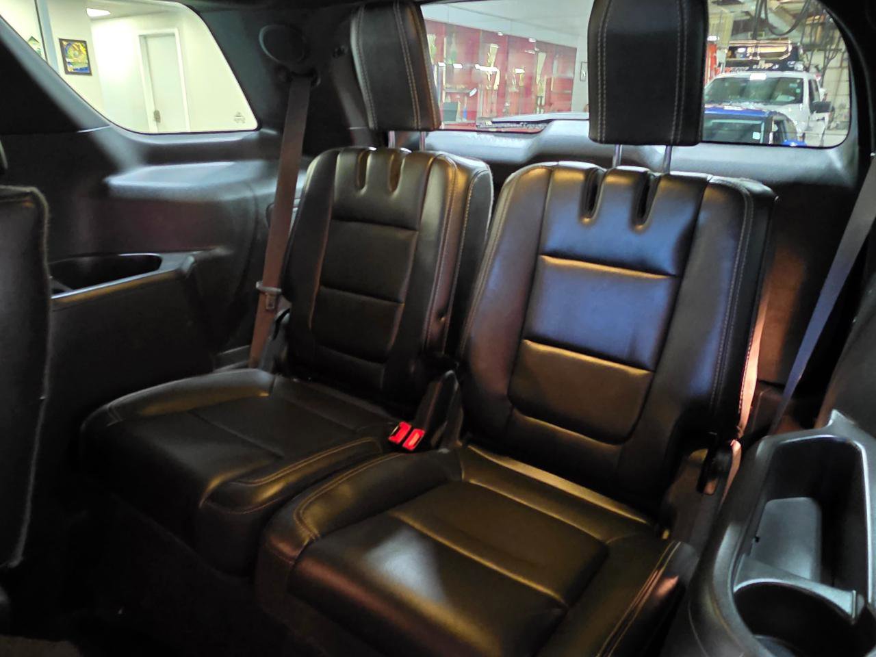 Used 2015 Ford Explorer Sport w/ Equipment Group 401A AWD/4WD image 21