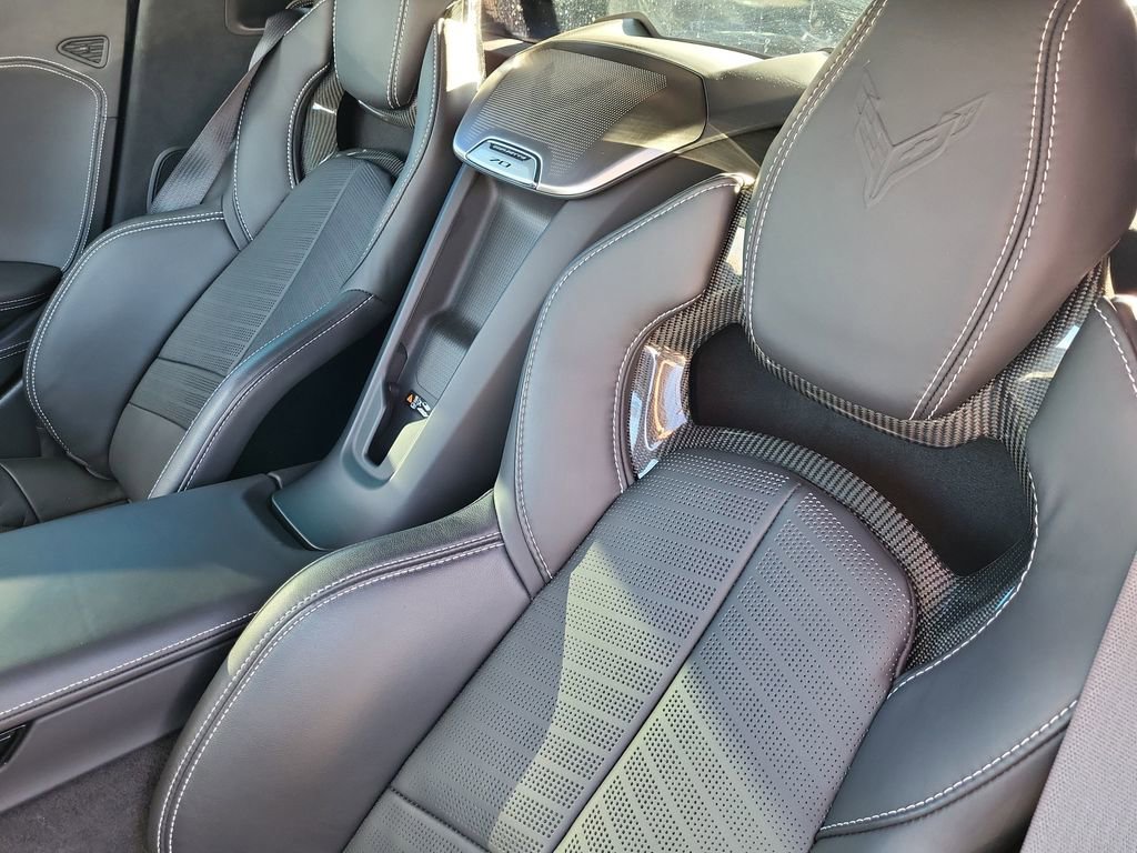 Used 2023 Chevrolet Corvette Stingray Premium Cpe w/ Z51 Performance Package image 14