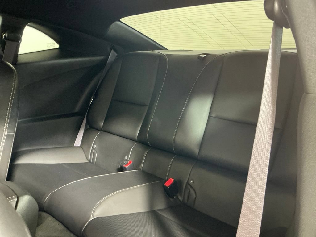 Used 2015 Chevrolet Camaro SS RWD image 21