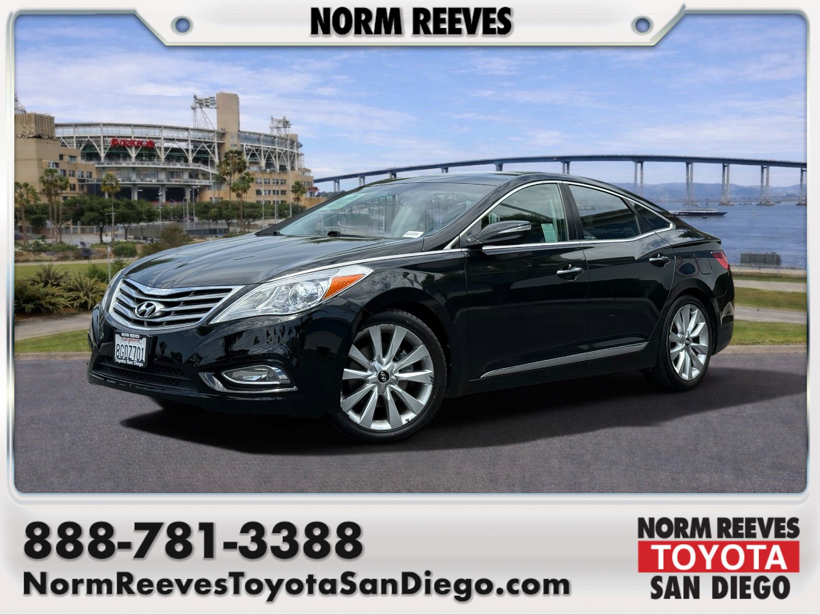 Used 2013 Hyundai Azera w/ Technology Pkg FWD image 1