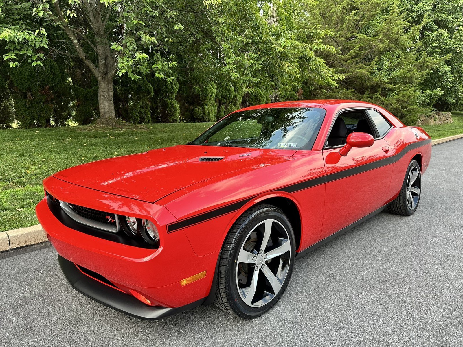Used 2014 Dodge Challenger R/T w/ Electronics Convenience Group RWD image 31