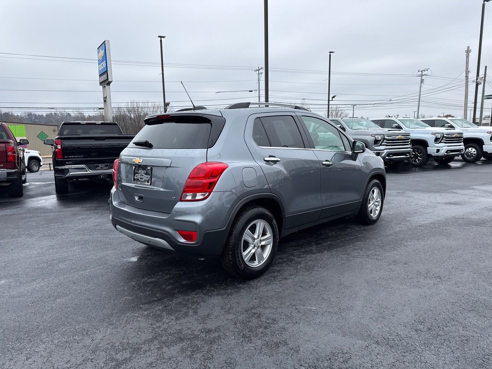 Used 2019 Chevrolet Trax LT w/ LT Convenience Package image 3