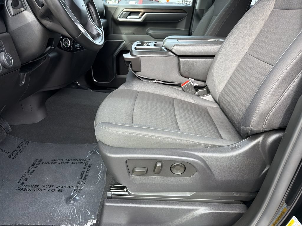Used 2026 Chevrolet Silverado 1500 LT AWD/4WD image 15