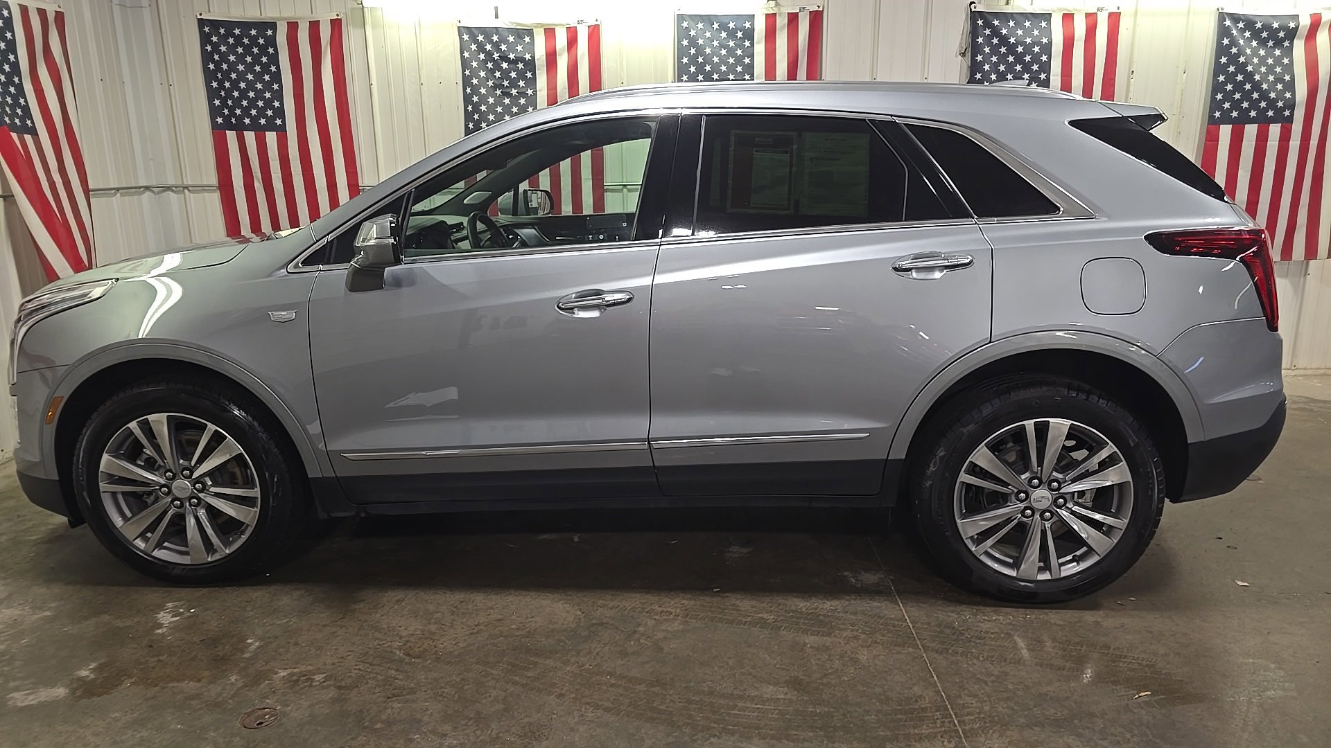 Used 2025 Cadillac XT5 Premium Luxury image 5
