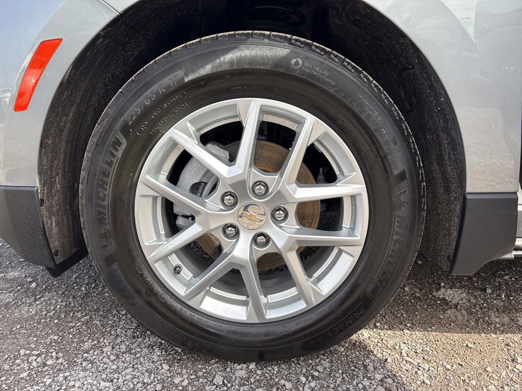 Used 2024 Chevrolet Equinox LS FWD image 29