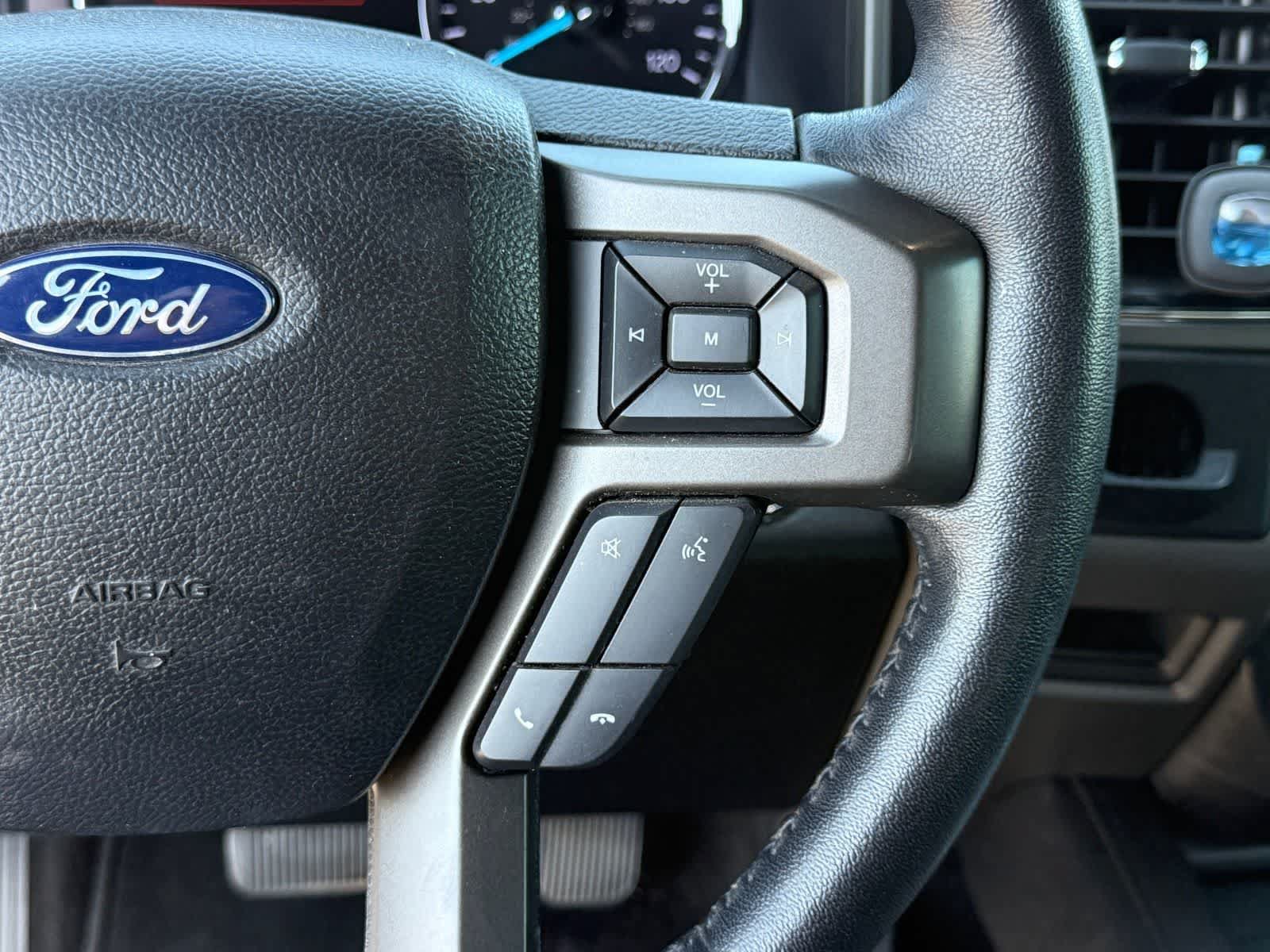 Used 2020 Ford Expedition XLT w/ Equipment Group 202A AWD/4WD image 21