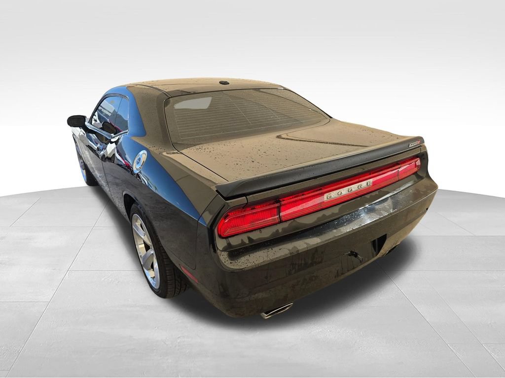 Used 2010 Dodge Challenger SRT8 w/ SRT Option Group II RWD image 8