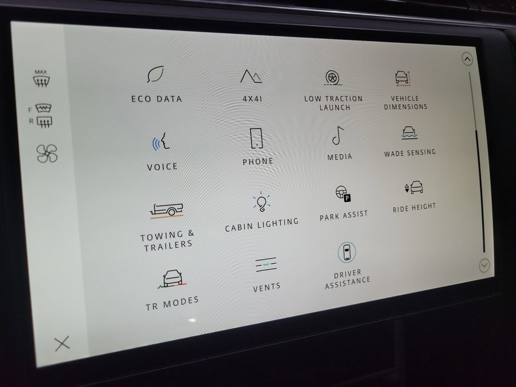New 2026 Land Rover Range Rover SE AWD/4WD image 32