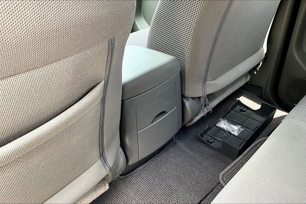 Used 2021 Nissan Frontier SV w/ Midnight Edition Floor Mats AWD/4WD image 13