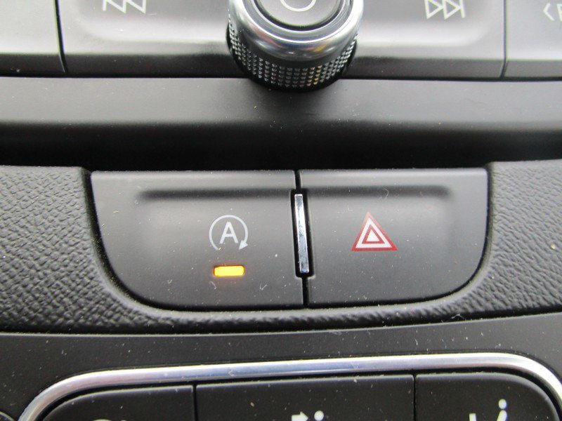 Used 2020 Chevrolet Malibu LT FWD image 23