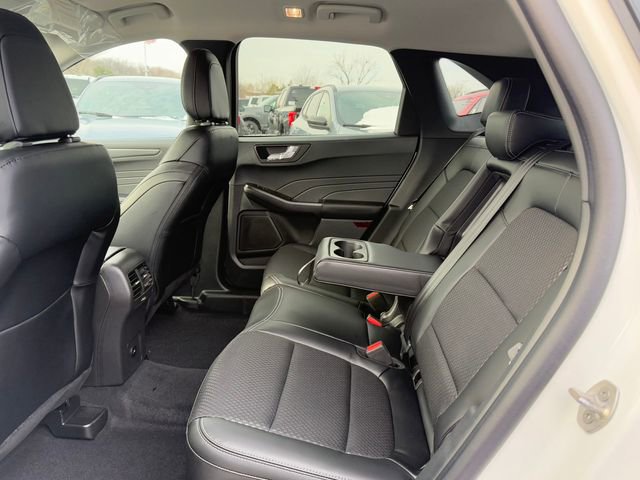 New 2026 Ford Escape SE FWD image 11