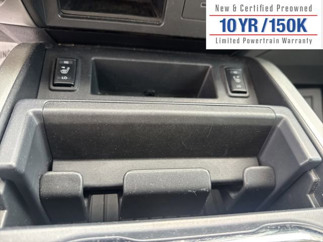 Used 2021 Nissan Titan SV w/ SV Convenience Package image 23