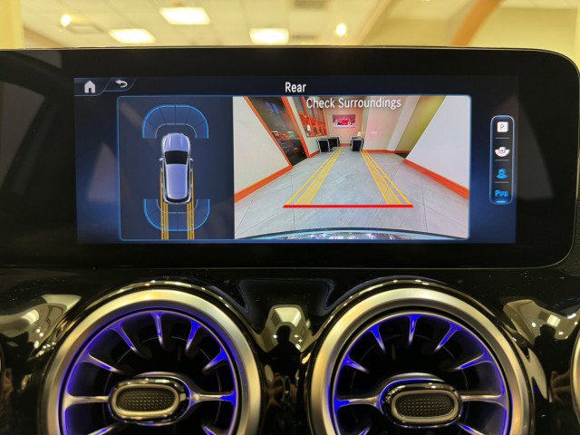 Used 2025 Mercedes-Benz GLA 250 image 11