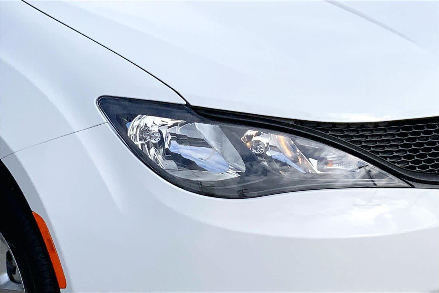 New 2026 Chrysler Voyager LX FWD image 10