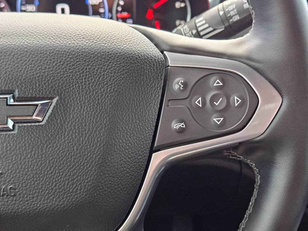 Used 2023 Chevrolet Traverse Premier w/ Redline Edition AWD/4WD image 34