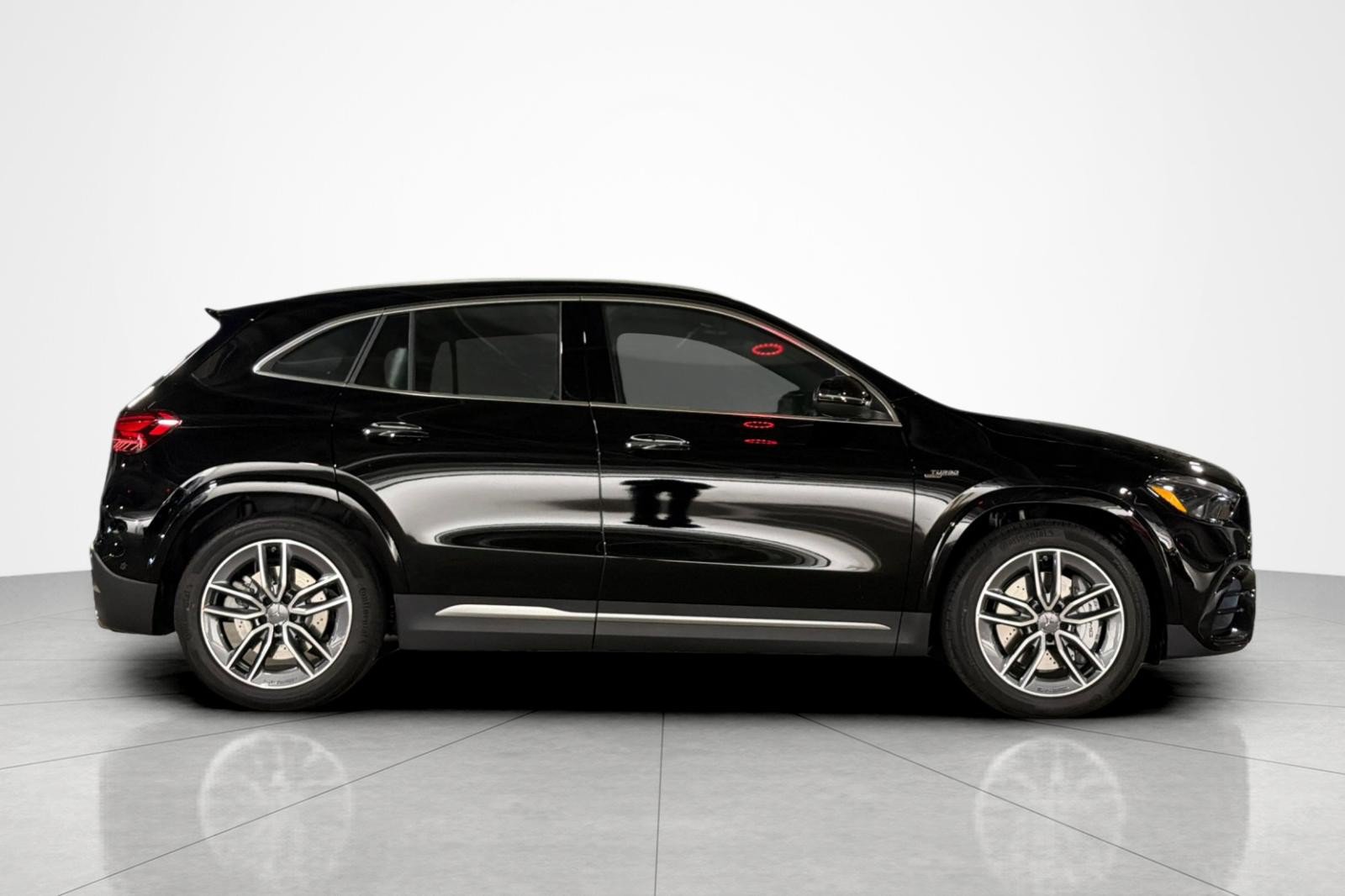 New 2026 Mercedes-Benz GLA 35 AMG 4MATIC image 6