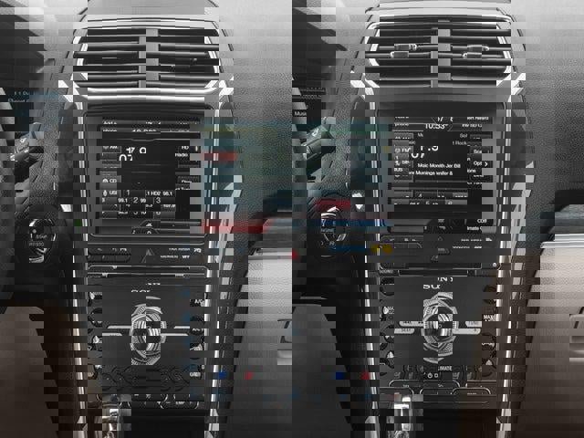 Used 2017 Ford Explorer Limited image 10