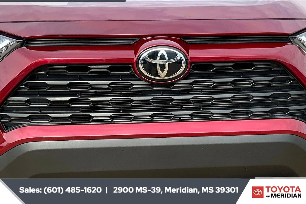 Used 2022 Toyota RAV4 XLE image 21