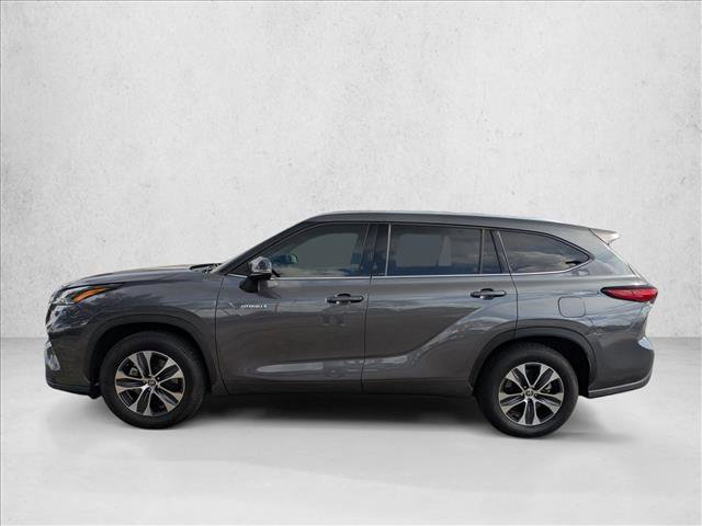 Used 2021 Toyota Highlander XLE image 9