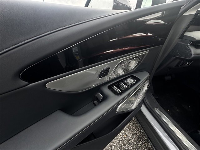 New 2026 Lincoln Nautilus Reserve image 28