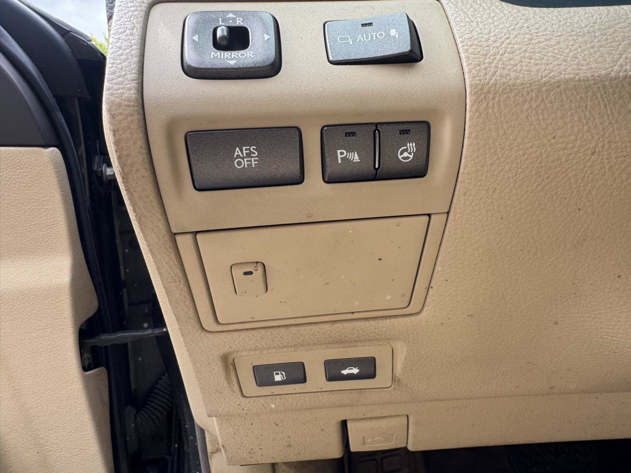 Used 2009 Lexus LS 460 AWD image 28