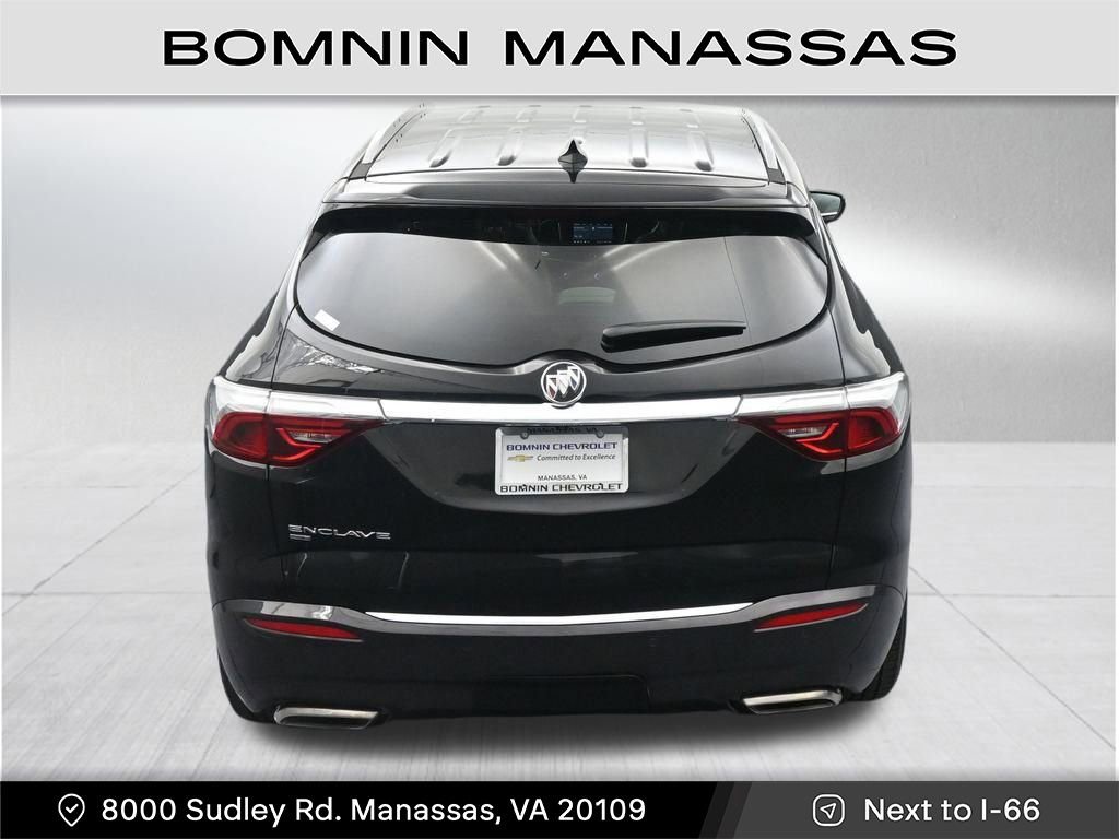 Used 2023 Buick Enclave Essence image 25