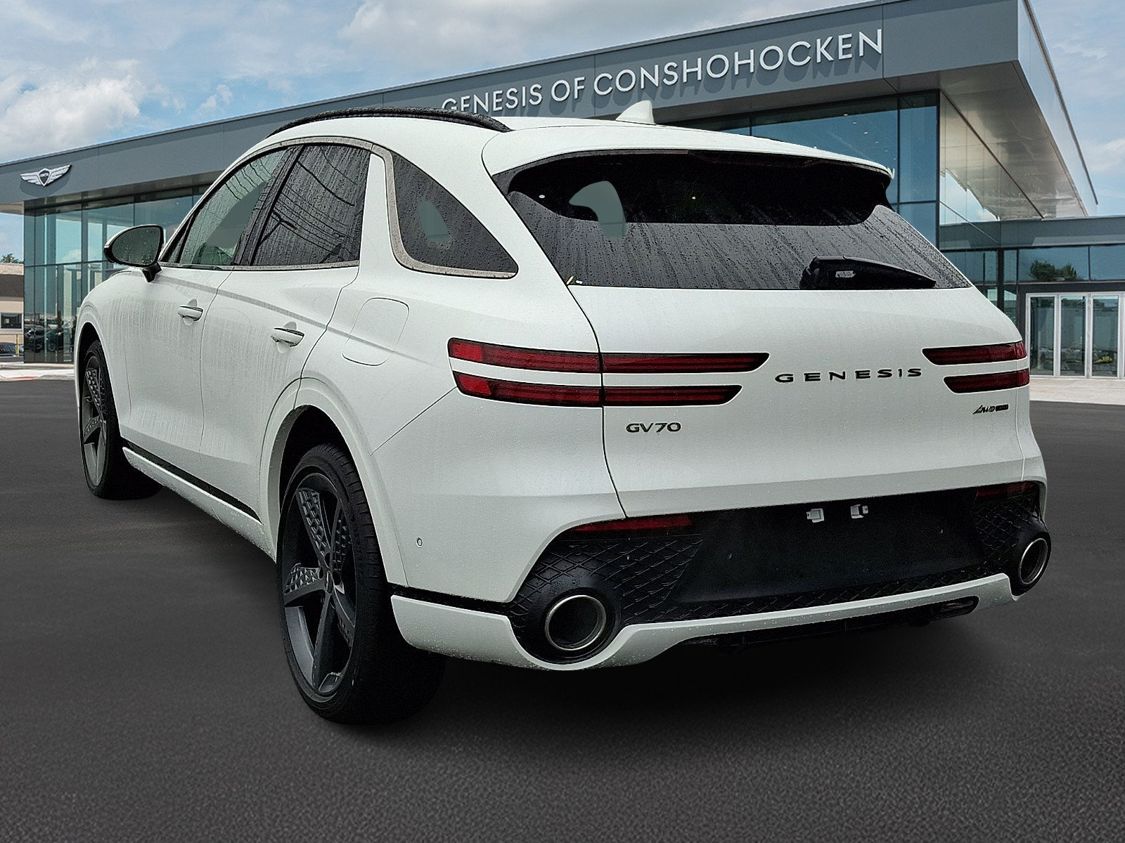 Used 2022 Genesis GV70 3.5T Sport w/ Sport Prestige Package AWD/4WD image 4