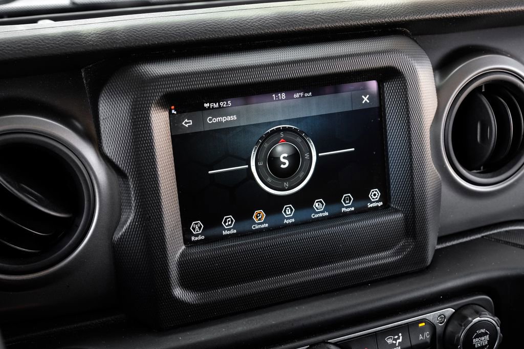 Used 2022 Jeep Wrangler Unlimited Sport image 39