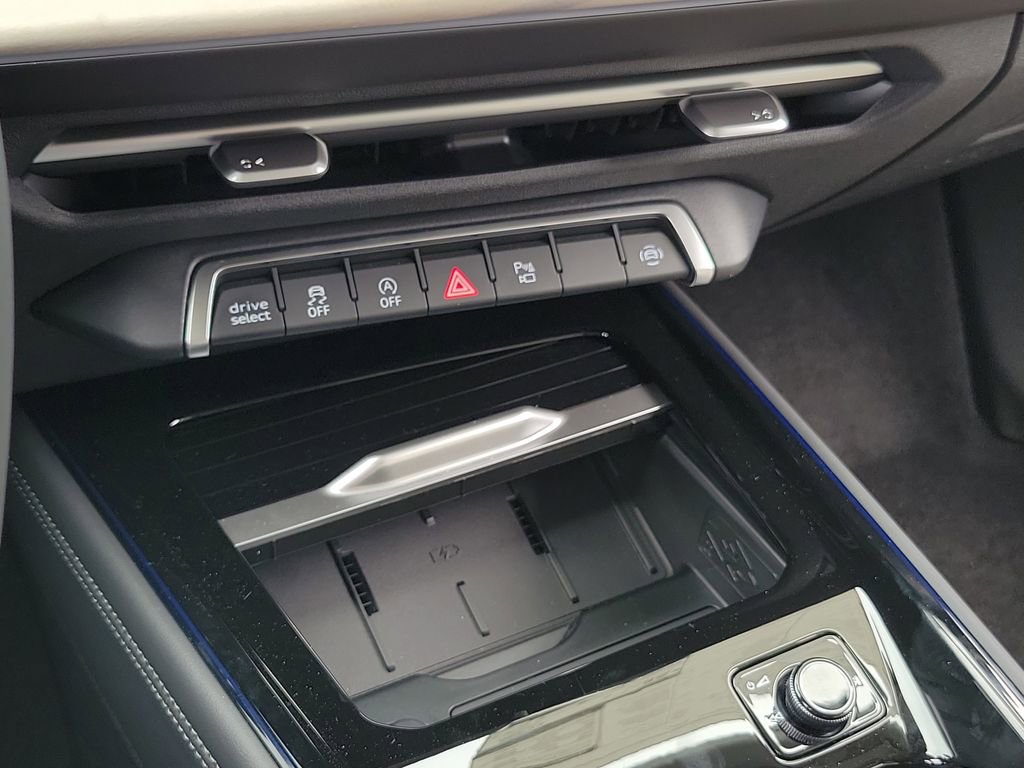 New 2026 Audi Q3 quattro 2.0T image 14