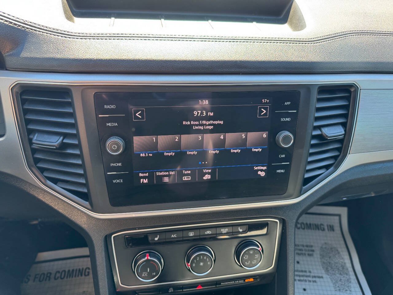 Used 2018 Volkswagen Atlas SE FWD image 19