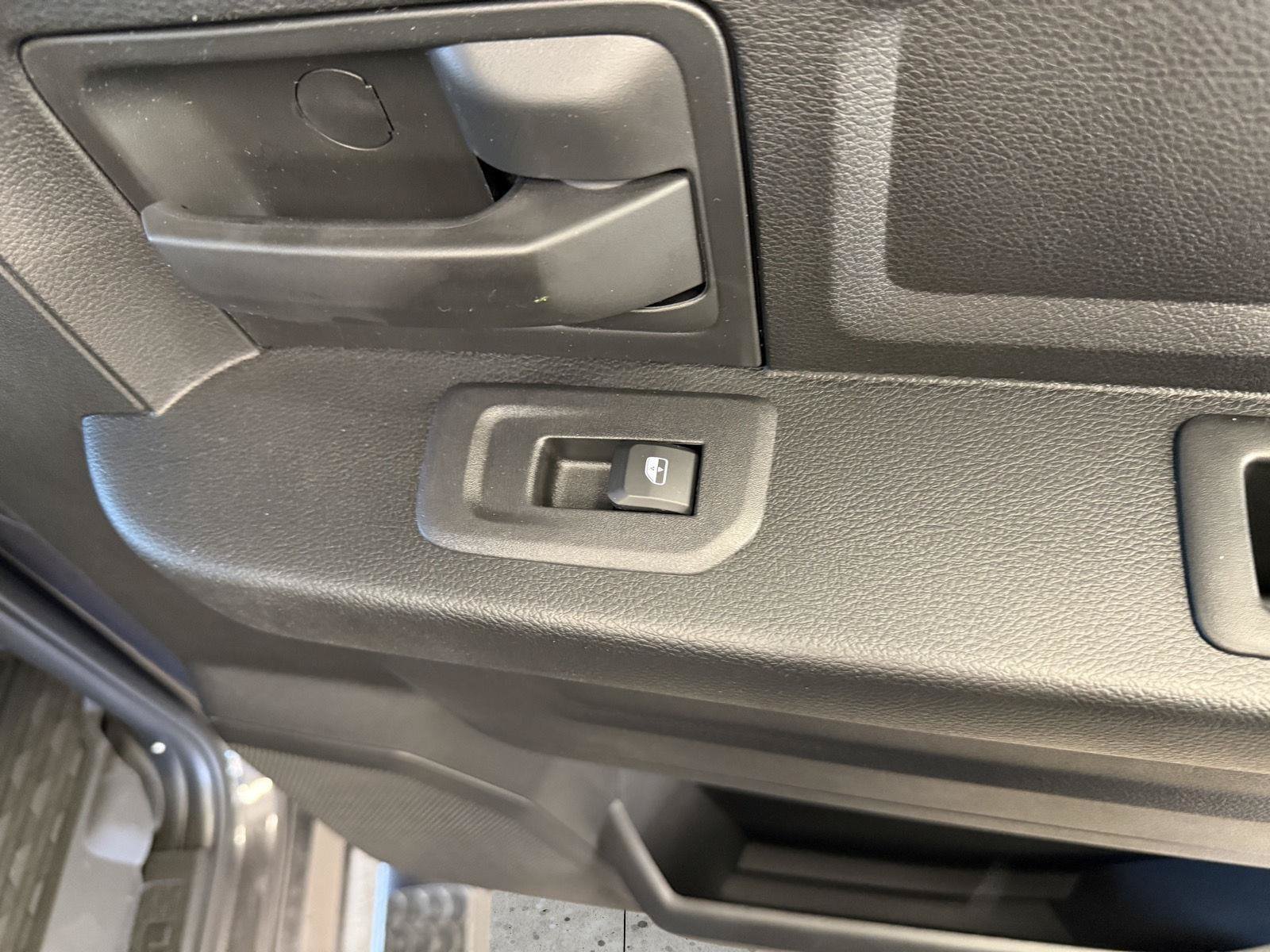 New 2026 RAM 2500 Tradesman AWD/4WD image 34