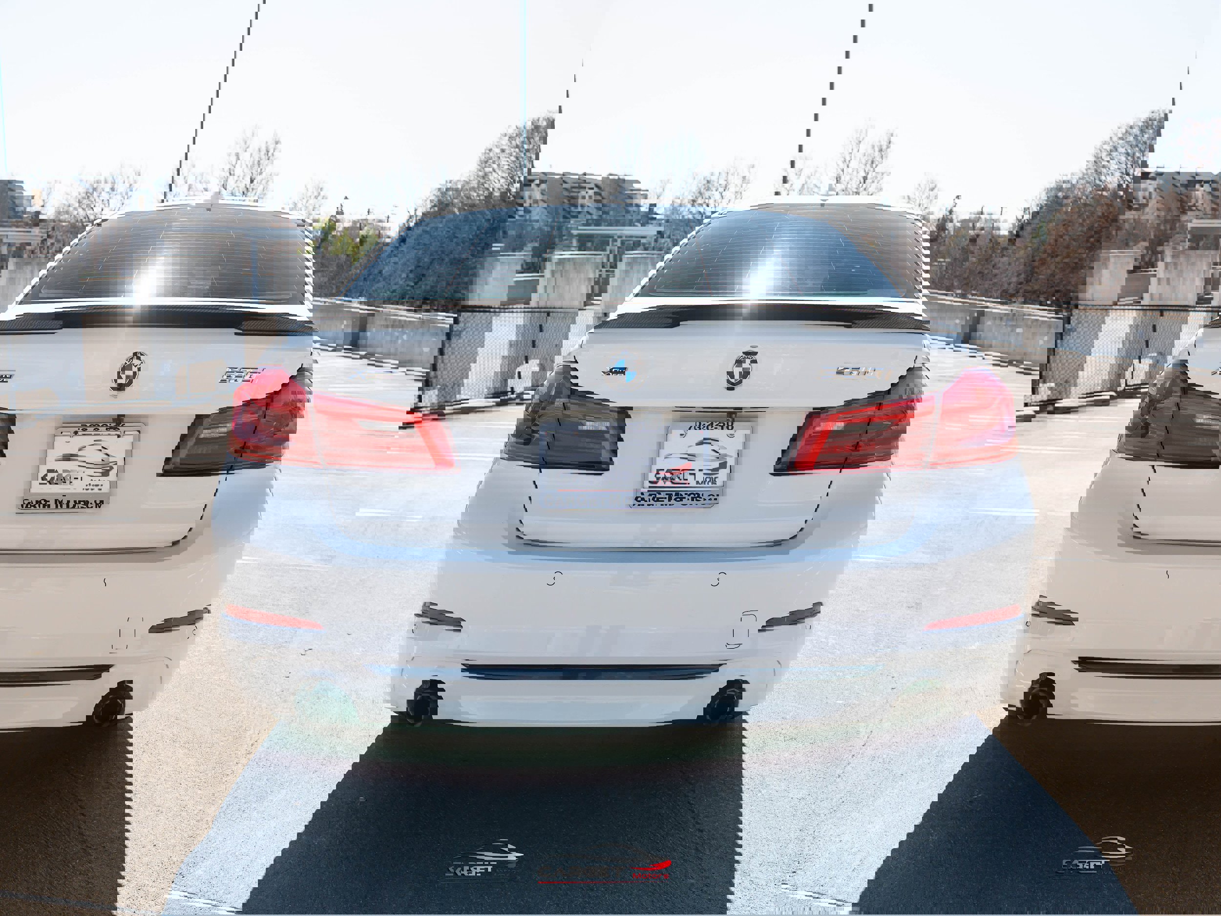 Used 2018 BMW 530i xDrive w/ Premium Package image 6