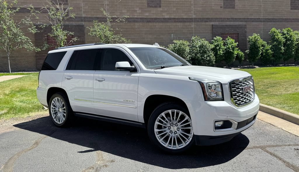 Used 2019 GMC Yukon Denali w/ Denali Ultimate Package AWD/4WD image 2