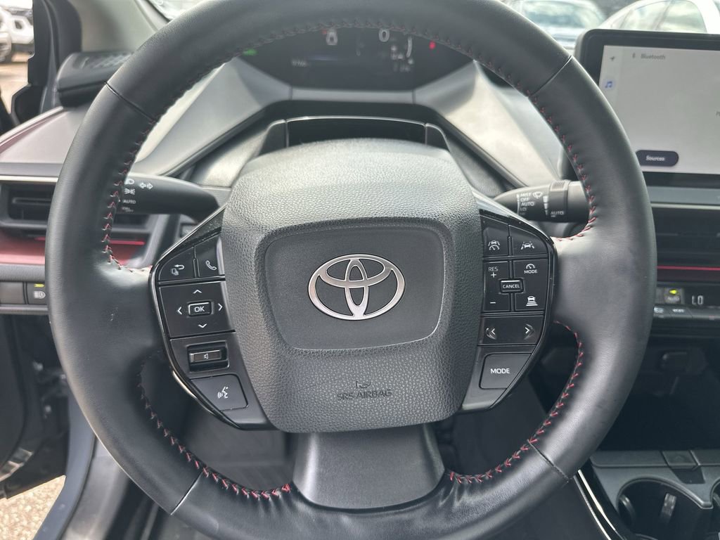 Used 2025 Toyota Prius Plug-In Hybrid FWD image 22