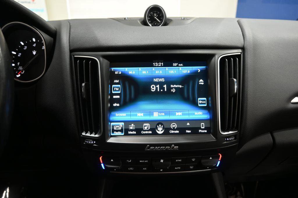 Used 2017 Maserati Levante image 21