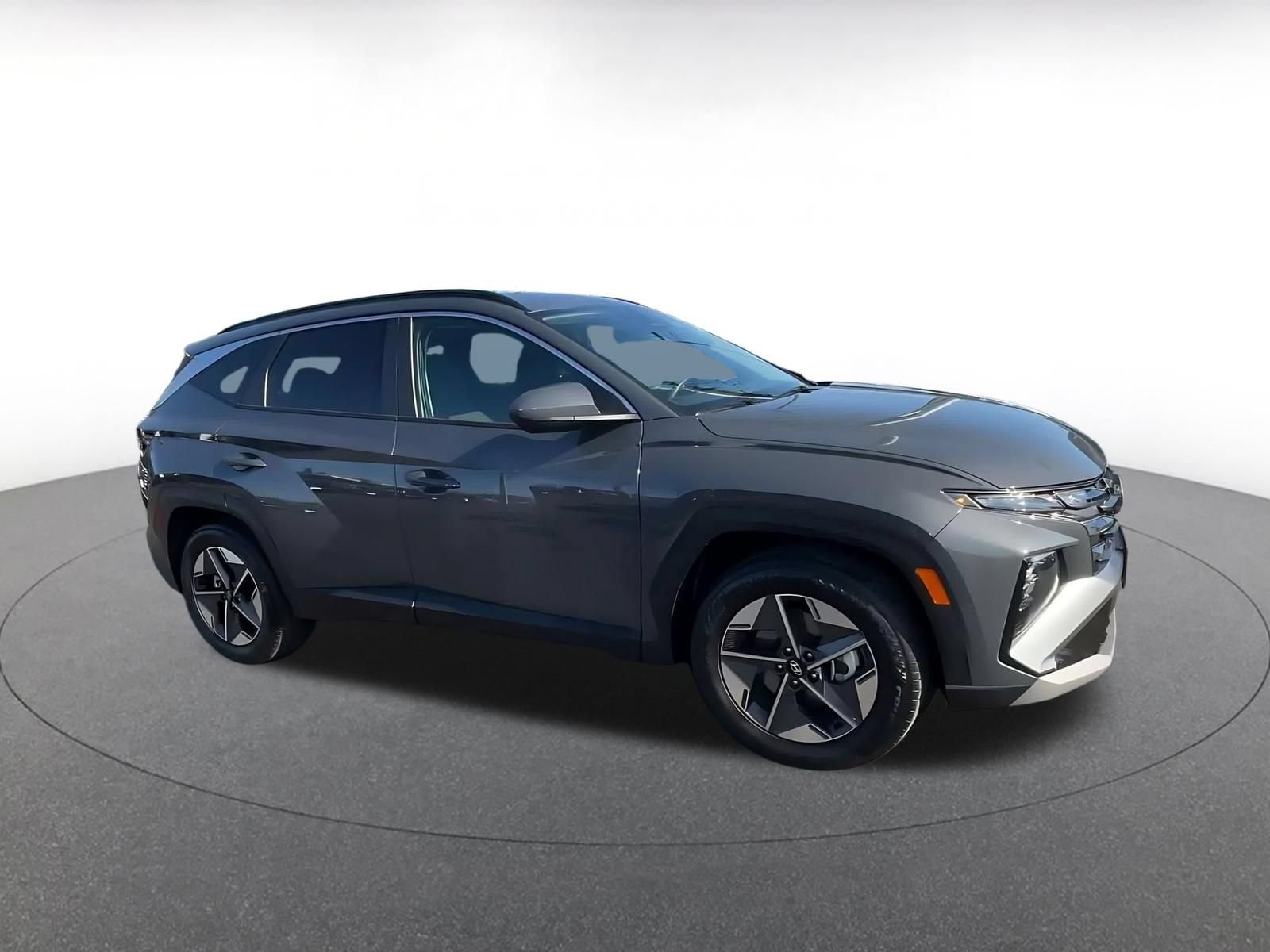 Used 2026 Hyundai Tucson SEL Plus FWD image 2