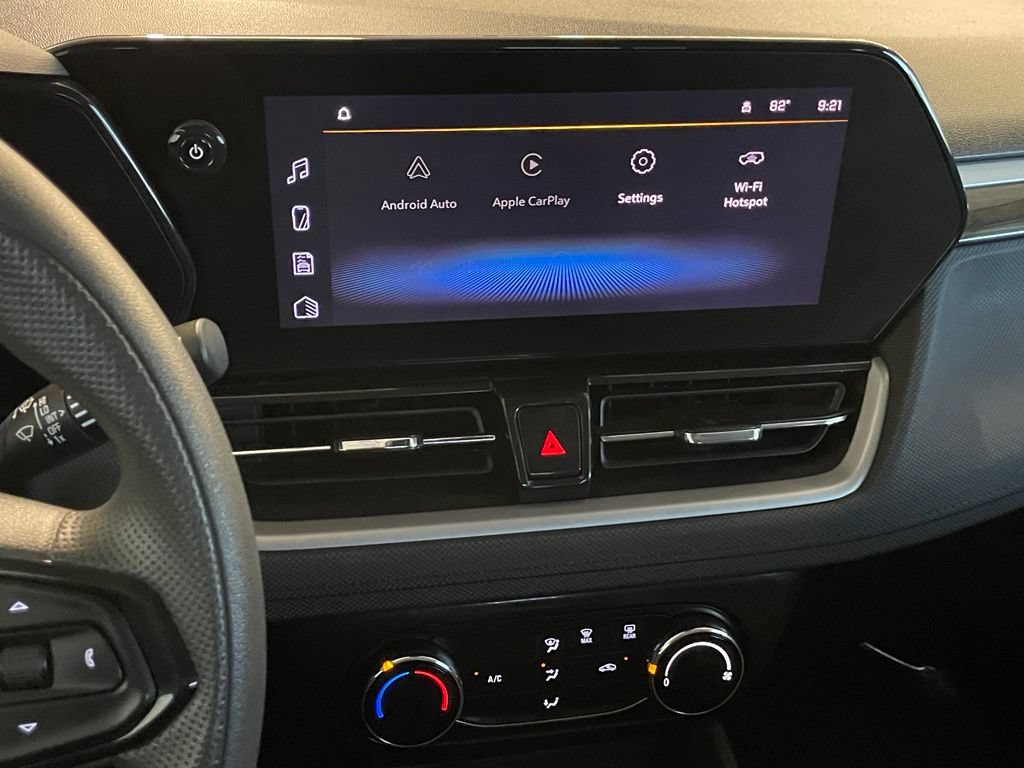 Used 2025 Chevrolet TrailBlazer LT FWD image 18